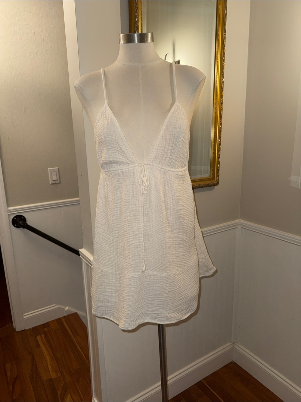 Xhilaration White Textured Smocked Dress. XL. Like new.